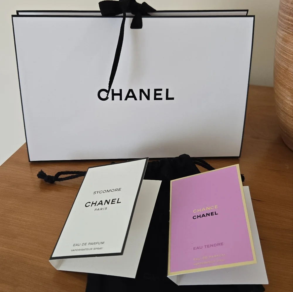 CHANEL sample set